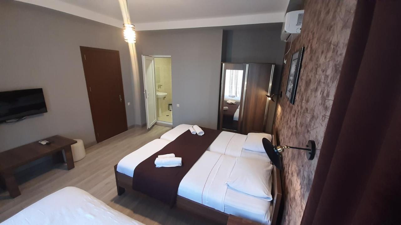Balu Hotel Kobuleti Exterior photo