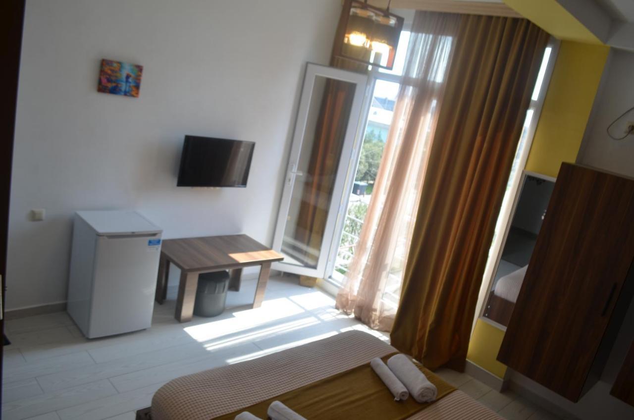 Balu Hotel Kobuleti Exterior photo